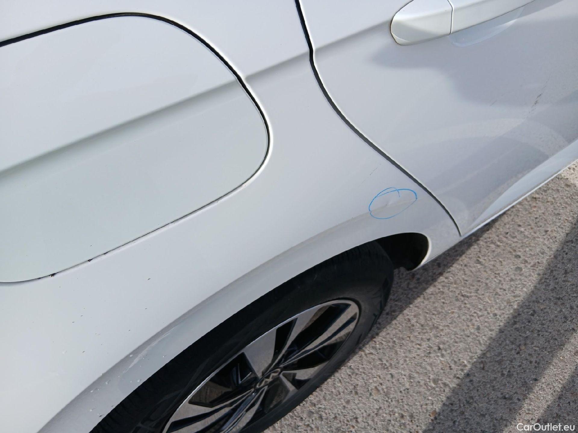  Volkswagen  Polo VOLKSWAGEN  / 2017 / 5P / berlina con portón Advance 1.0 TSI 70kW (95CV) #26