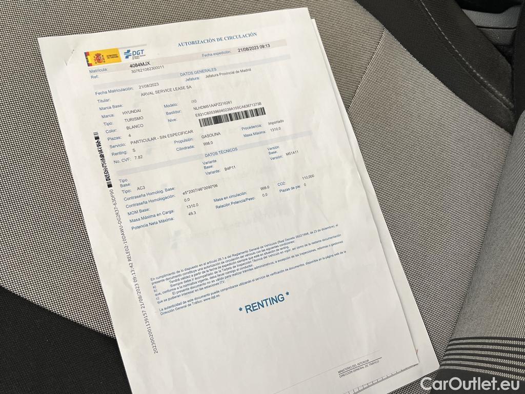  Hyundai  i10 HYUNDAI  / 2020 / 5P / berlina con portón 1.0 Essence #7