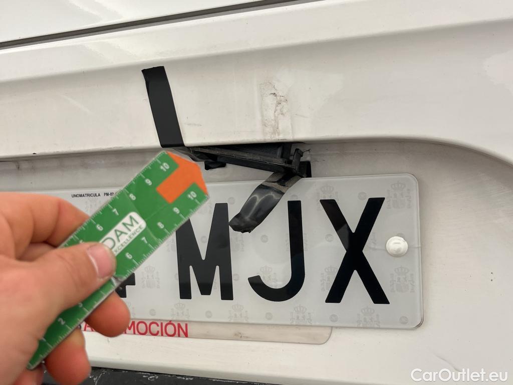  Hyundai  i10 HYUNDAI  / 2020 / 5P / berlina con portón 1.0 Essence #25