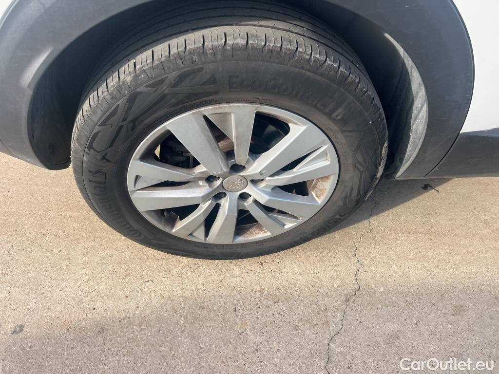  Peugeot  3008 PEUGEOT  / 2020 / 5P / todoterreno 1.5 BlueHDi 96kW (130CV) S&S Active Pack (AC4) #11