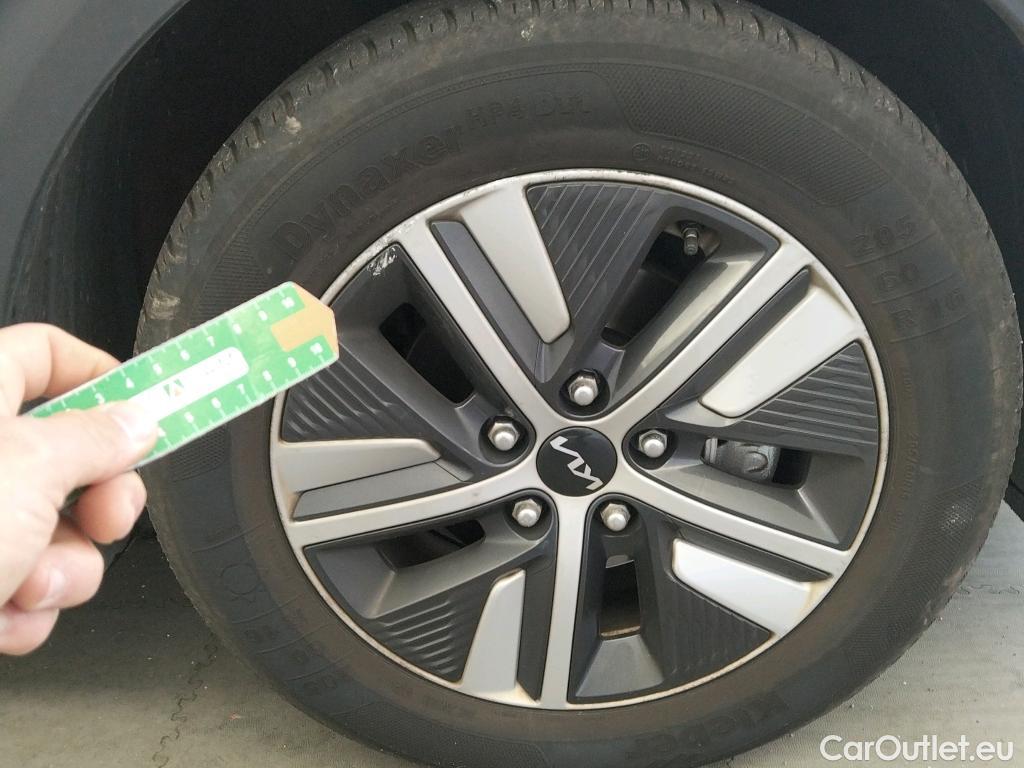  KIA  Niro KIA  / 2019 / 5P / crossover 1.6 GDi PHEV 104kW (141CV) Drive #4