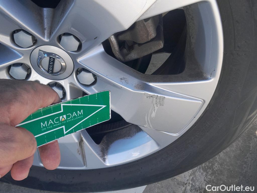  Volvo  XC 40 VOLVO XC40 / 2017 / 5P / todoterreno 1.5 T3 Momentum Pro #22