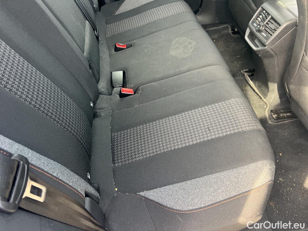  Peugeot  3008 PEUGEOT  / 2020 / 5P / todoterreno 1.5 BlueHDi 96kW (130CV) S&S Active Pack (AC4) #9