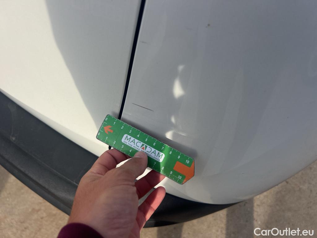  Peugeot  3008 PEUGEOT  / 2020 / 5P / todoterreno 1.5 BlueHDi 96kW (130CV) S&S Active Pack (AC4) #24