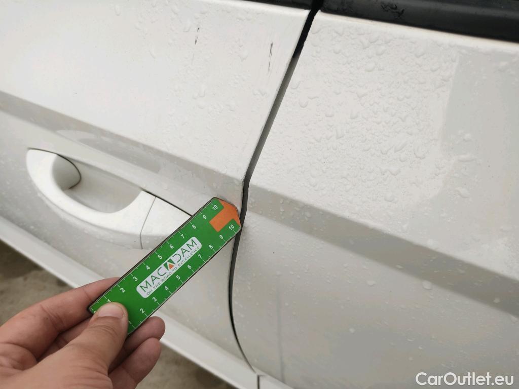  Skoda  Fabia SKODA  / 2018 / 5P / berlina con portón 1.0 TSI 81kW (110cv) Ambition Plus (CX) #13