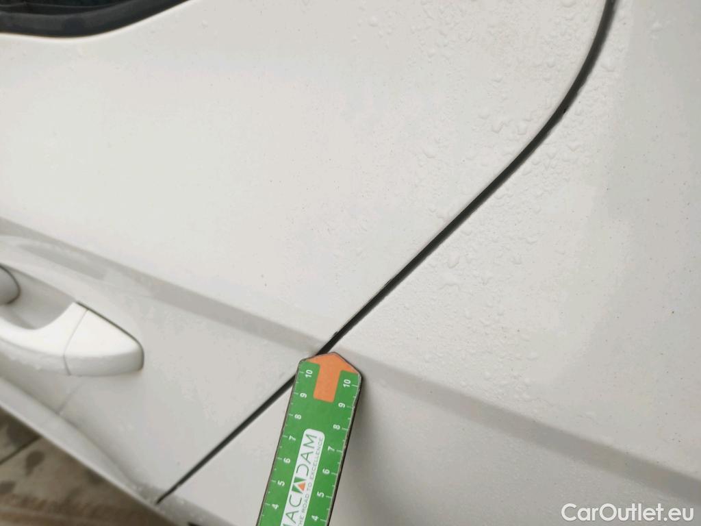  Skoda  Fabia SKODA  / 2018 / 5P / berlina con portón 1.0 TSI 81kW (110cv) Ambition Plus (CX) #11