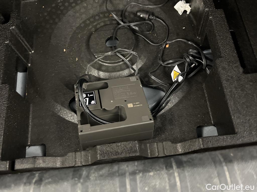  Peugeot  308 PEUGEOT  / 2017 / 5P / berlina con portón 5p Active Pack BlueHDi 130 S&S (AC) #4