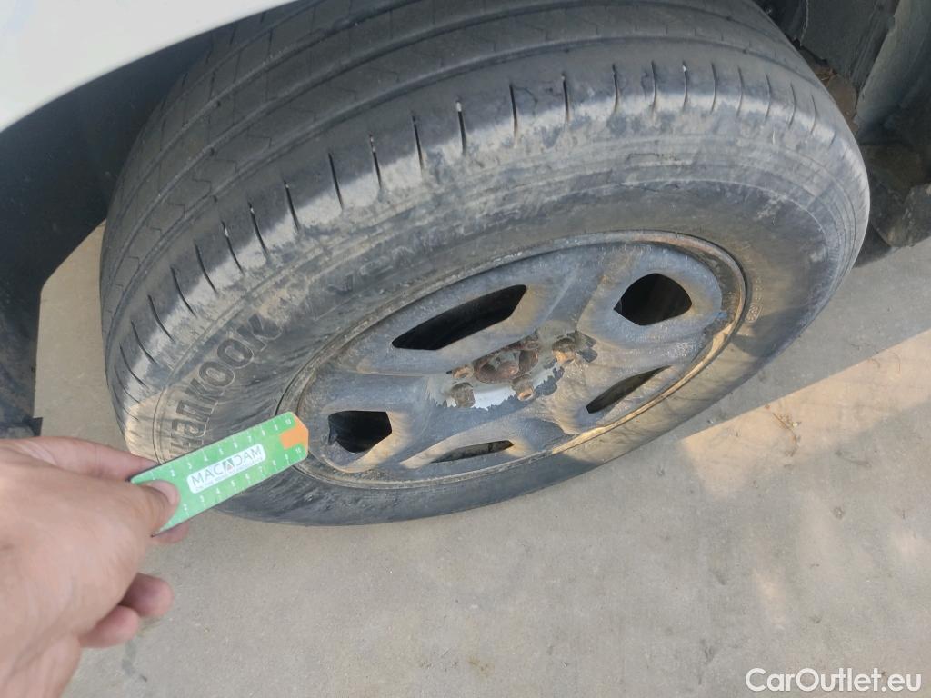  Dacia  Duster  II Comfort 4WD 1.6 SCe 115CV MT6 E6 #32