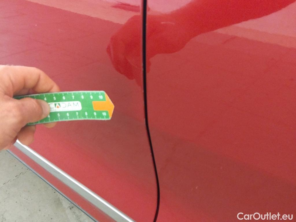  KIA  Niro KIA  / 2019 / 5P / crossover 1.6 GDi PHEV 104kW (141CV) Drive #6