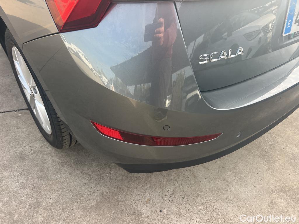  Skoda  Scala SKODA  / 2019 / 5P / berlina con portón 1.0 TSI 81KW (110 CV) Ambition #3
