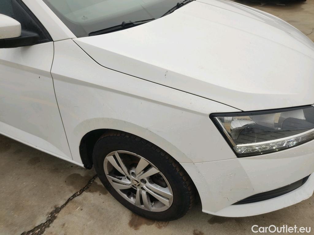  Skoda  Fabia SKODA  / 2018 / 5P / berlina con portón 1.0 TSI 81kW (110cv) Ambition Plus (CX) #20