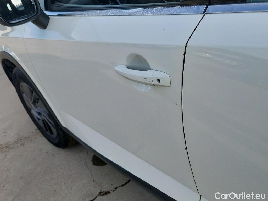  Nissan  Qashqai NISSAN  / 2021 / 5P / todoterreno DIG-T 103kW (140CV) mHEV 4x2 Acenta - FME LISTA DANA #41