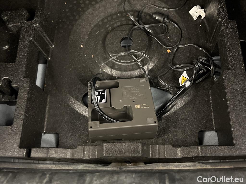  Peugeot  308 PEUGEOT  / 2017 / 5P / berlina con portón 5p Active Pack BlueHDi 130 S&S (AC) #3