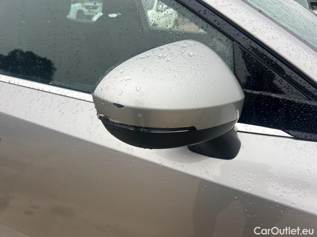  Nissan  Qashqai NISSAN  / 2021 / 5P / todoterreno DIG-T 116kW (158CV) mHEV Xtronic Acenta (AC8) #18