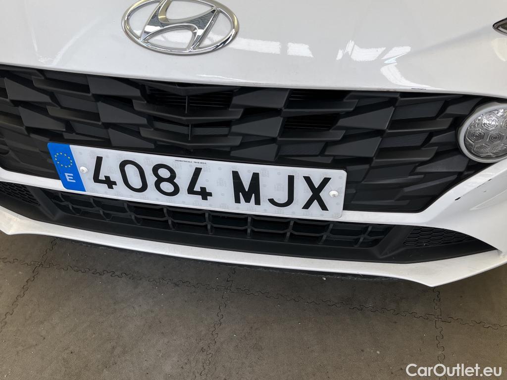  Hyundai  i10 HYUNDAI  / 2020 / 5P / berlina con portón 1.0 Essence #27