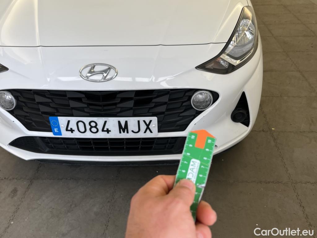  Hyundai  i10 HYUNDAI  / 2020 / 5P / berlina con portón 1.0 Essence #10