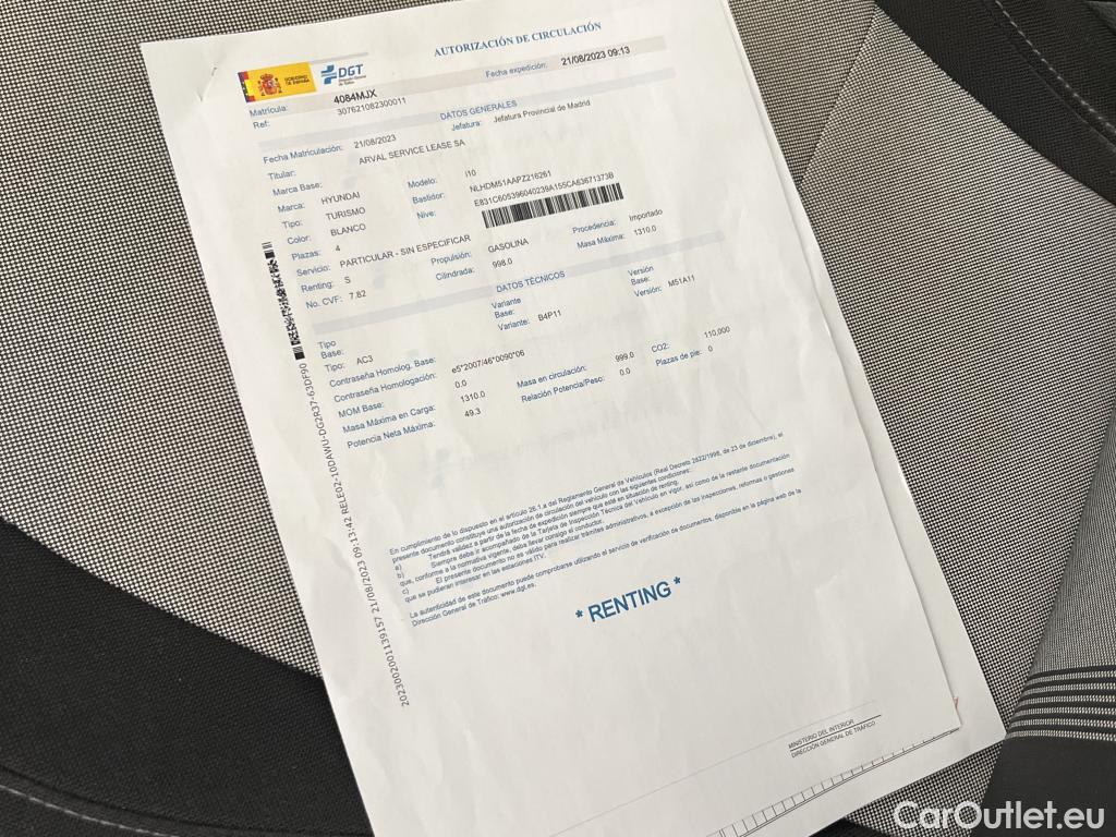  Hyundai  i10 HYUNDAI  / 2020 / 5P / berlina con portón 1.0 Essence #8