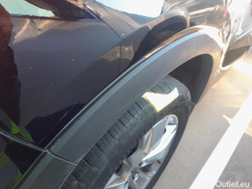  Volvo  XC 40 VOLVO XC40 / 2017 / 5P / todoterreno 1.5 T3 Momentum Pro #16