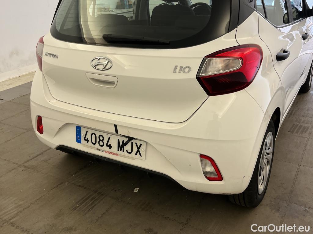  Hyundai  i10 HYUNDAI  / 2020 / 5P / berlina con portón 1.0 Essence #11