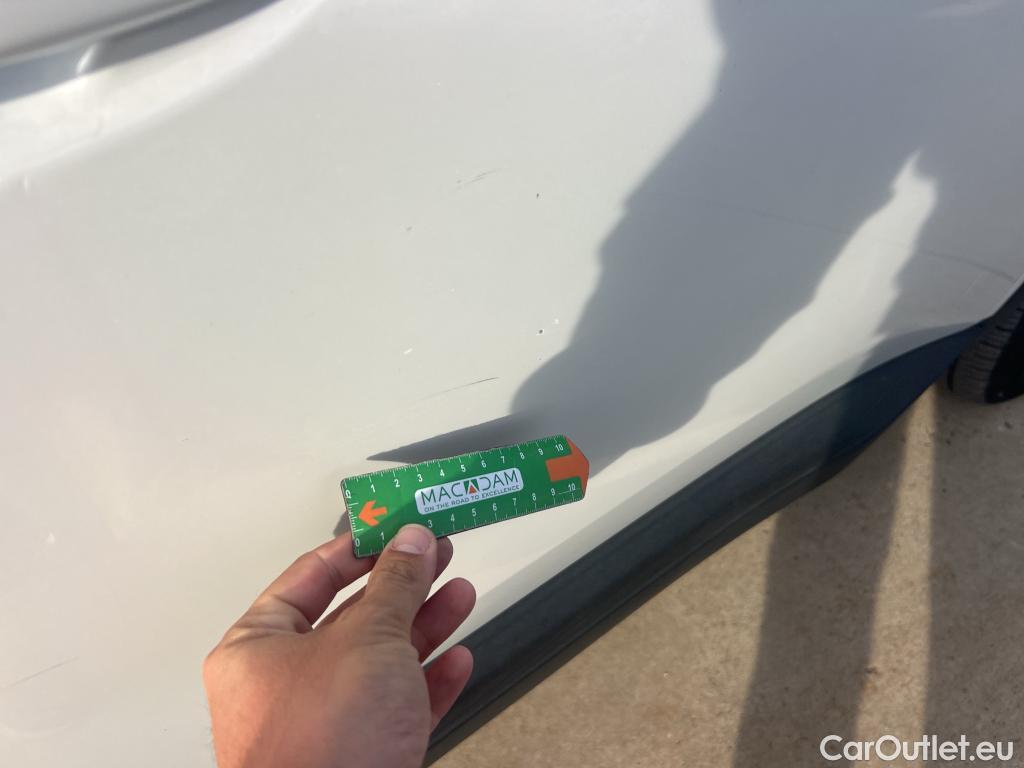  Peugeot  3008 PEUGEOT  / 2020 / 5P / todoterreno 1.5 BlueHDi 96kW (130CV) S&S Active Pack (AC4) #4