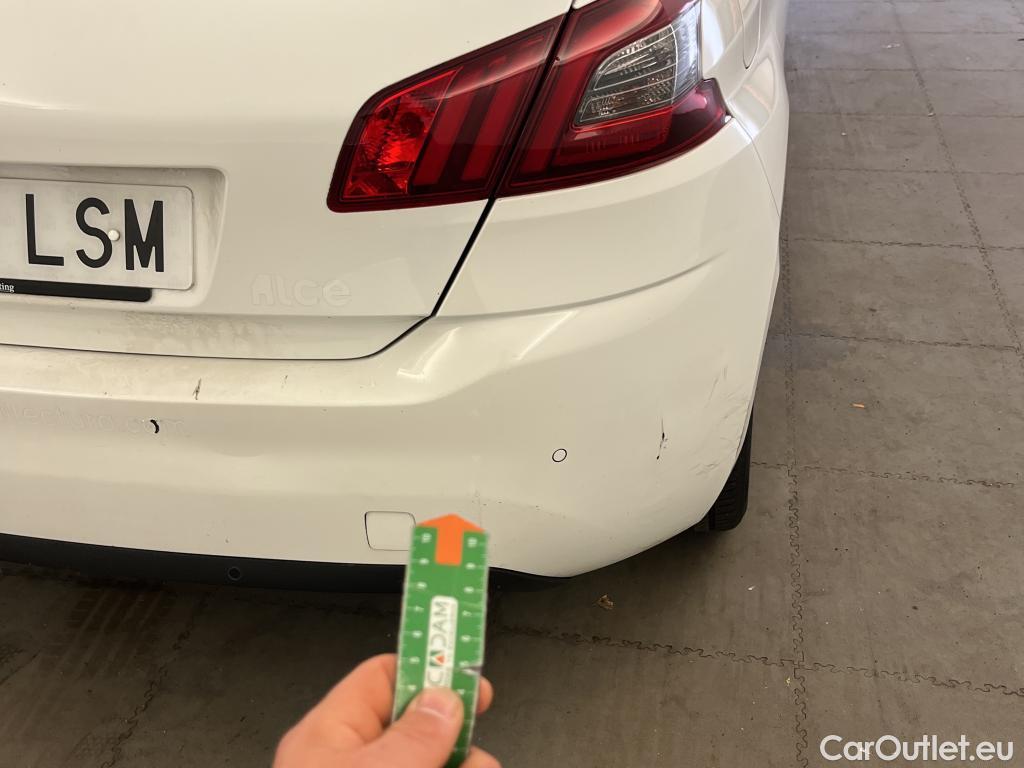  Peugeot  308 PEUGEOT  / 2017 / 5P / berlina con portón 5p Active Pack BlueHDi 130 S&S (AC) #19