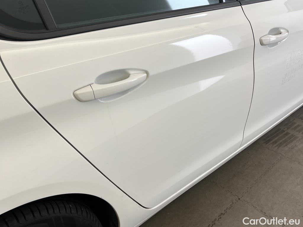  Peugeot  308 PEUGEOT  / 2017 / 5P / berlina con portón 5p Active Pack BlueHDi 130 S&S (AC) #8