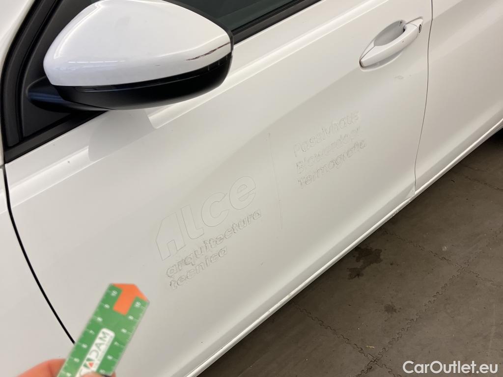  Peugeot  308 PEUGEOT  / 2017 / 5P / berlina con portón 5p Active Pack BlueHDi 130 S&S (AC) #5