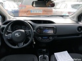  Toyota  Yaris TOYOTA  / 2017 / 5P / berlina con portón 1.5 100H Active #3