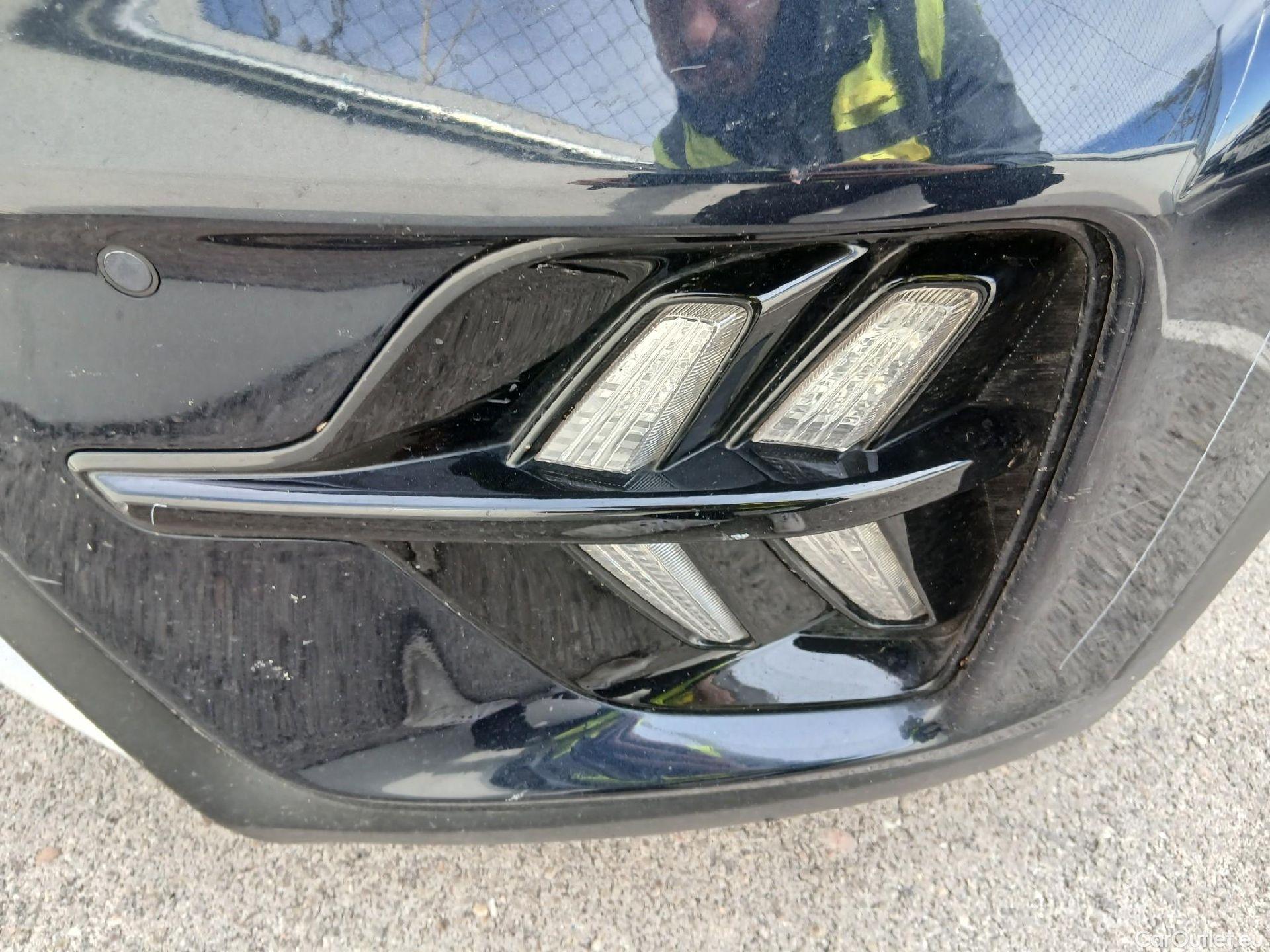  KIA  Niro KIA  1.6 GDi PHEV 104kW (141CV) Drive (AC) #6