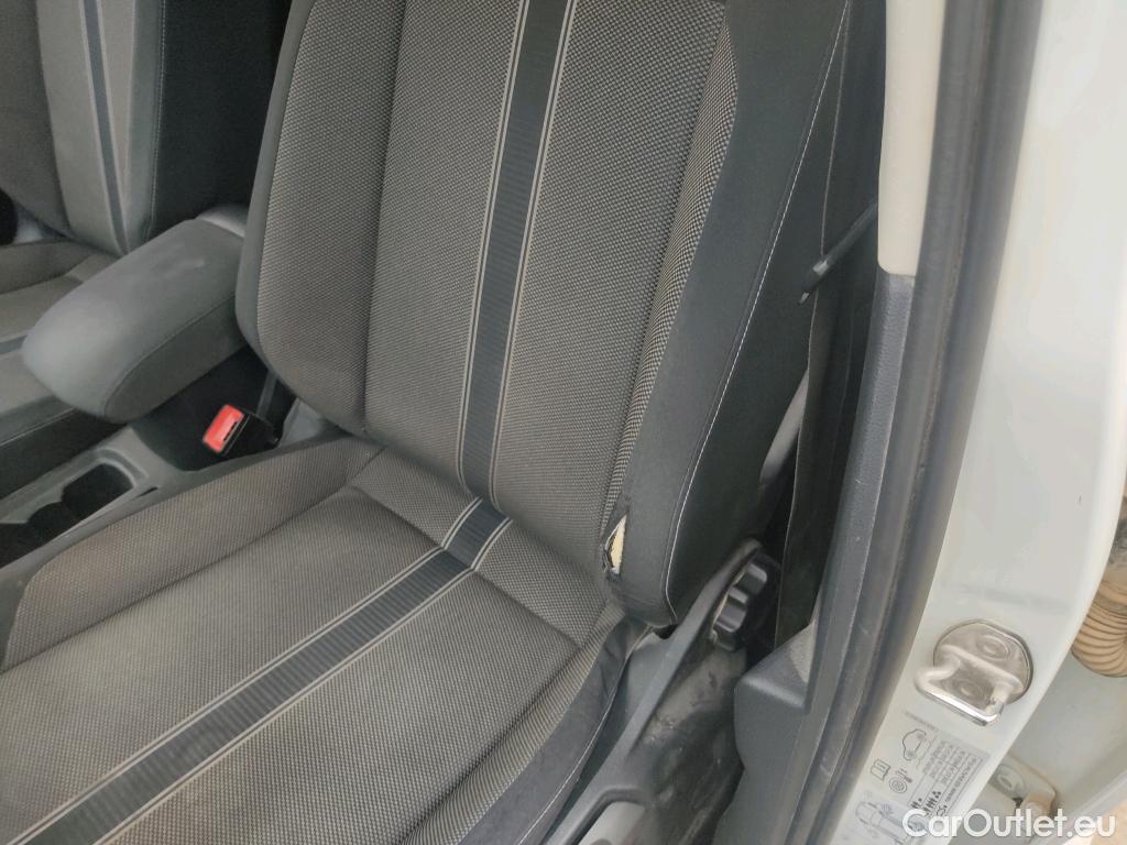  Volkswagen  T-ROC VOLKSWAGEN  / 2017 / 5P / todoterreno Advance 2.0 TDI 85kW (115CV) #1