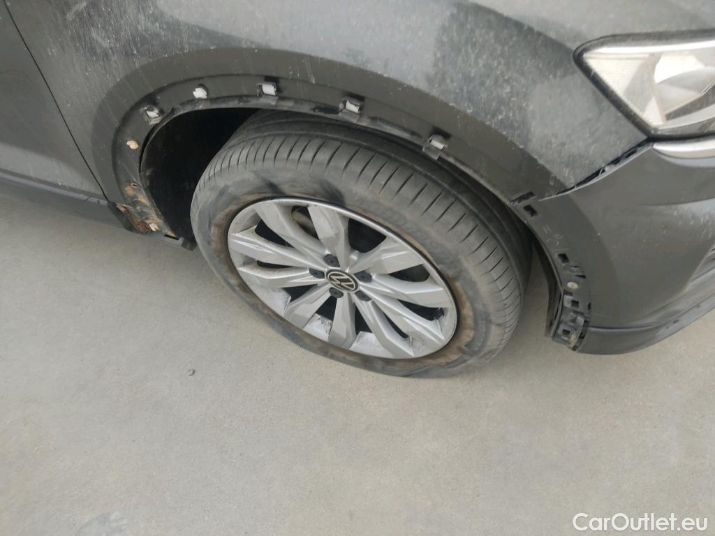  Volkswagen  T-ROC  Advance 2.0 TDI 150CV AT7 E6d #7