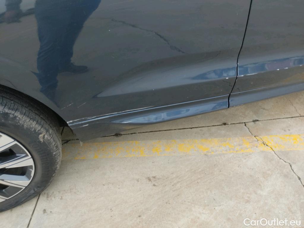  Volvo  XC60 VOLVO  / 2017 / 5P / todoterreno 2.0 B4 D Momentum Pro Auto #23