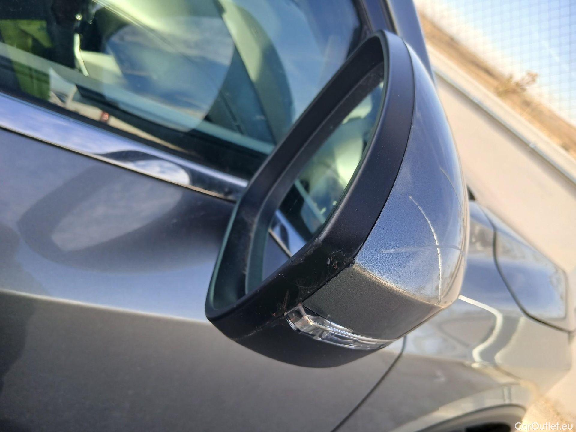  Nissan  Qashqai NISSAN  / 2021 / 5P / todoterreno DIG-T 116kW (158CV) mHEV Xtronic Acenta (AC4) #30