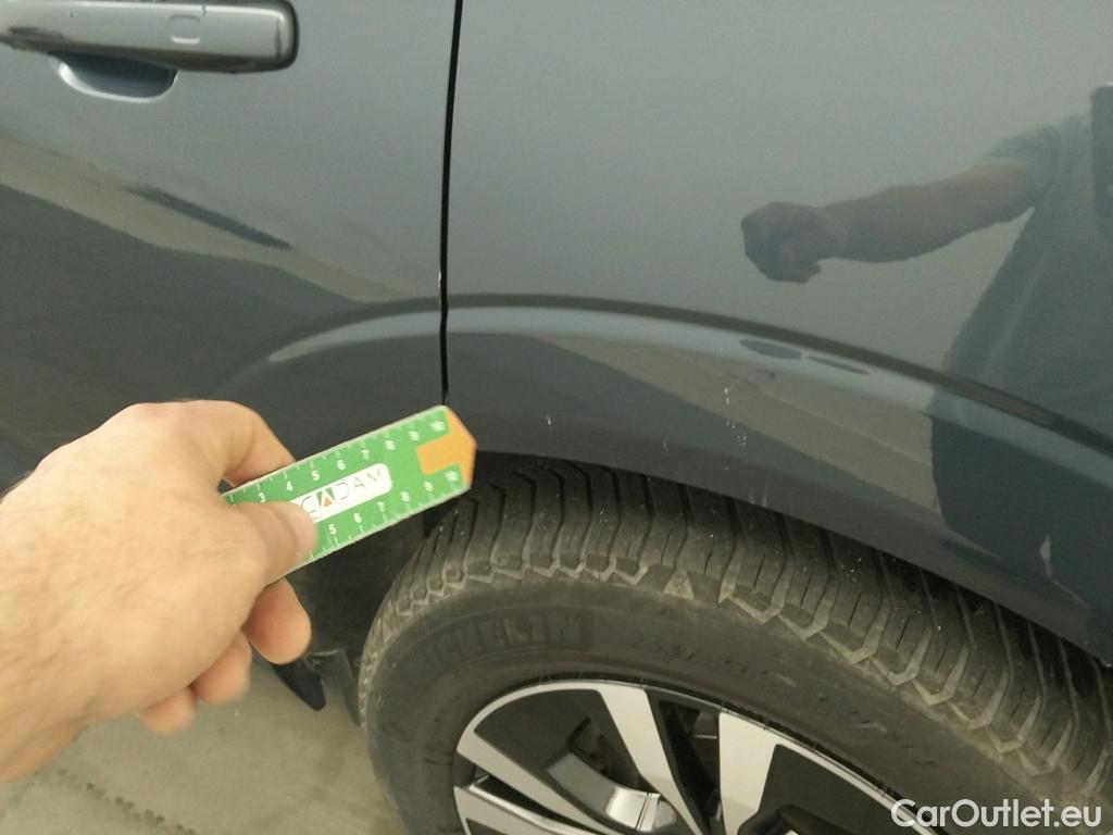  Volvo  XC60 VOLVO  / 2017 / 5P / todoterreno 2.0 B4 D AWD Momentum Pro Auto #4