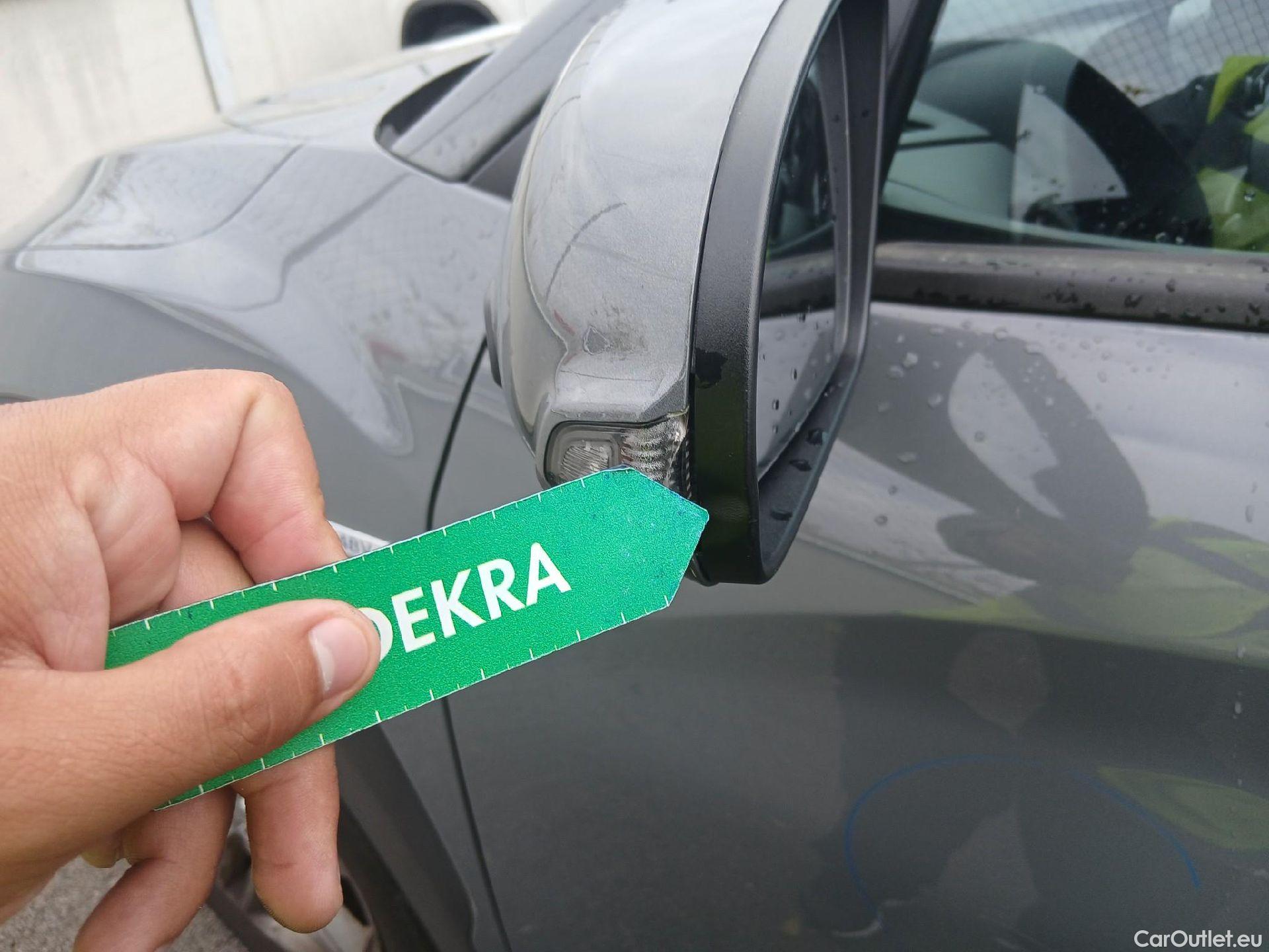  Hyundai  Konna HYUNDAI Kona / 2020 / 5P / todoterreno 1.0 TGDI 48V Maxx 4X2 #34