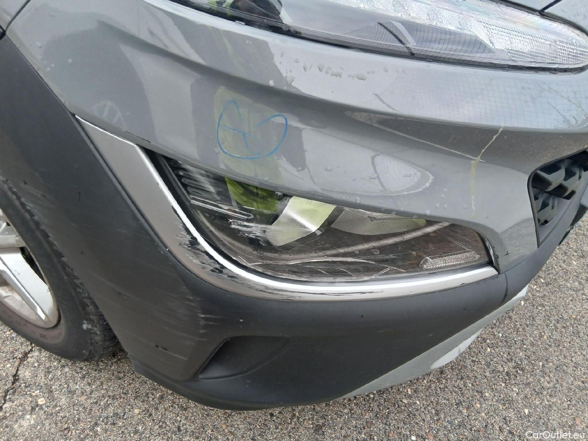  Hyundai  Konna HYUNDAI Kona / 2020 / 5P / todoterreno 1.0 TGDI 48V Maxx 4X2 #9