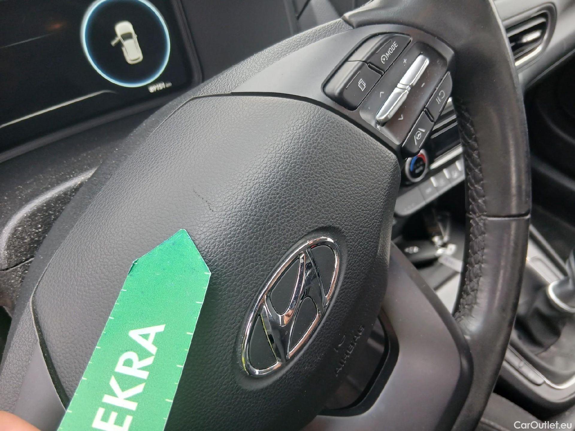  Hyundai  Konna HYUNDAI Kona / 2020 / 5P / todoterreno 1.0 TGDI 48V Maxx 4X2 #3