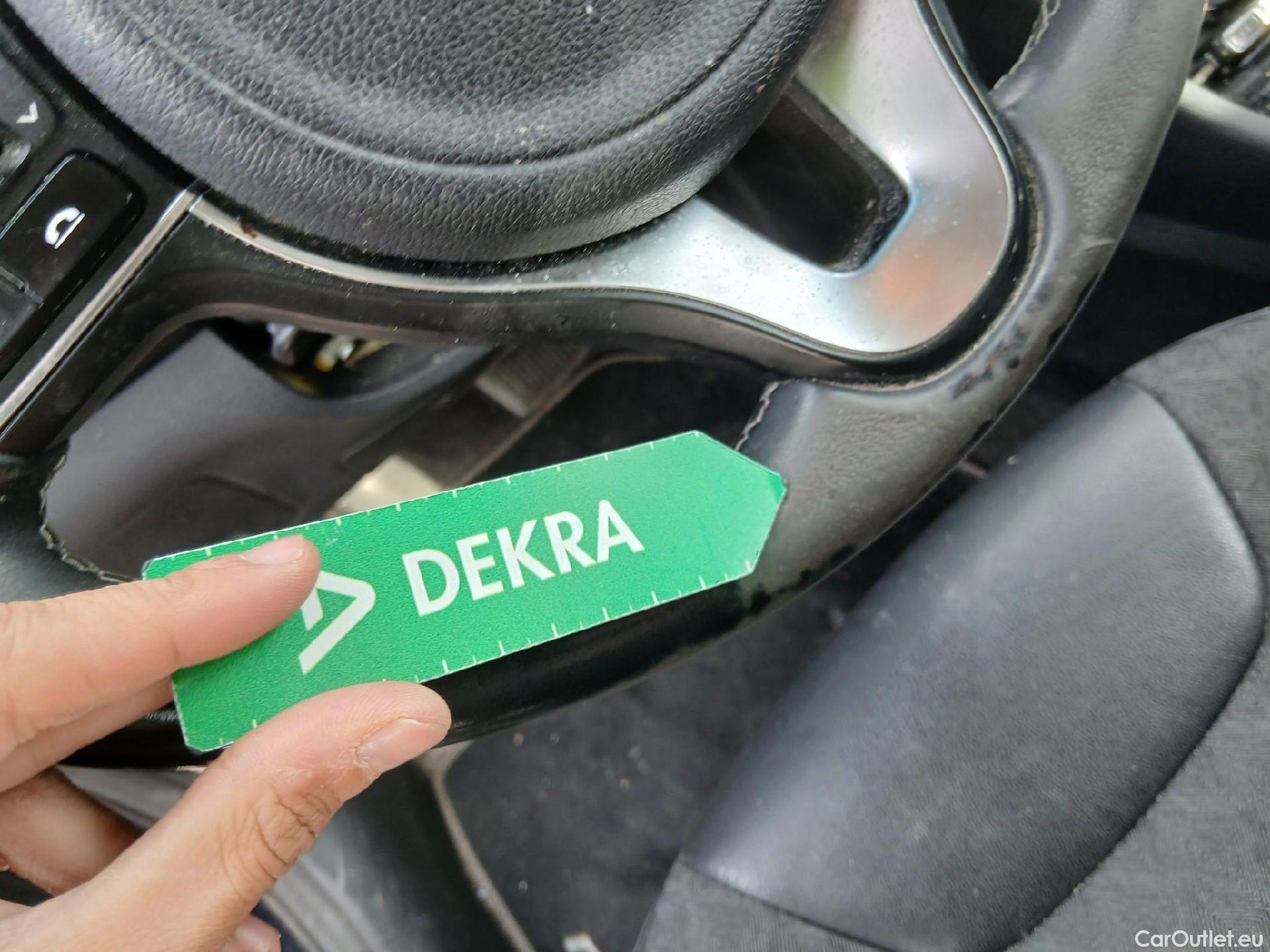  KIA  Niro KIA  1.6 GDi PHEV 104kW (141CV) Drive (AC) #26