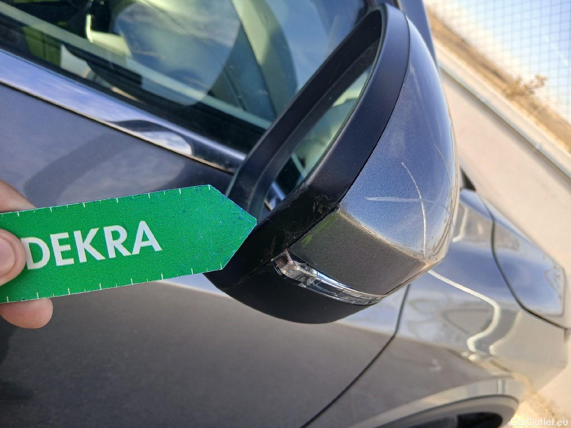  Nissan  Qashqai NISSAN  / 2021 / 5P / todoterreno DIG-T 116kW (158CV) mHEV Xtronic Acenta (AC4) #31