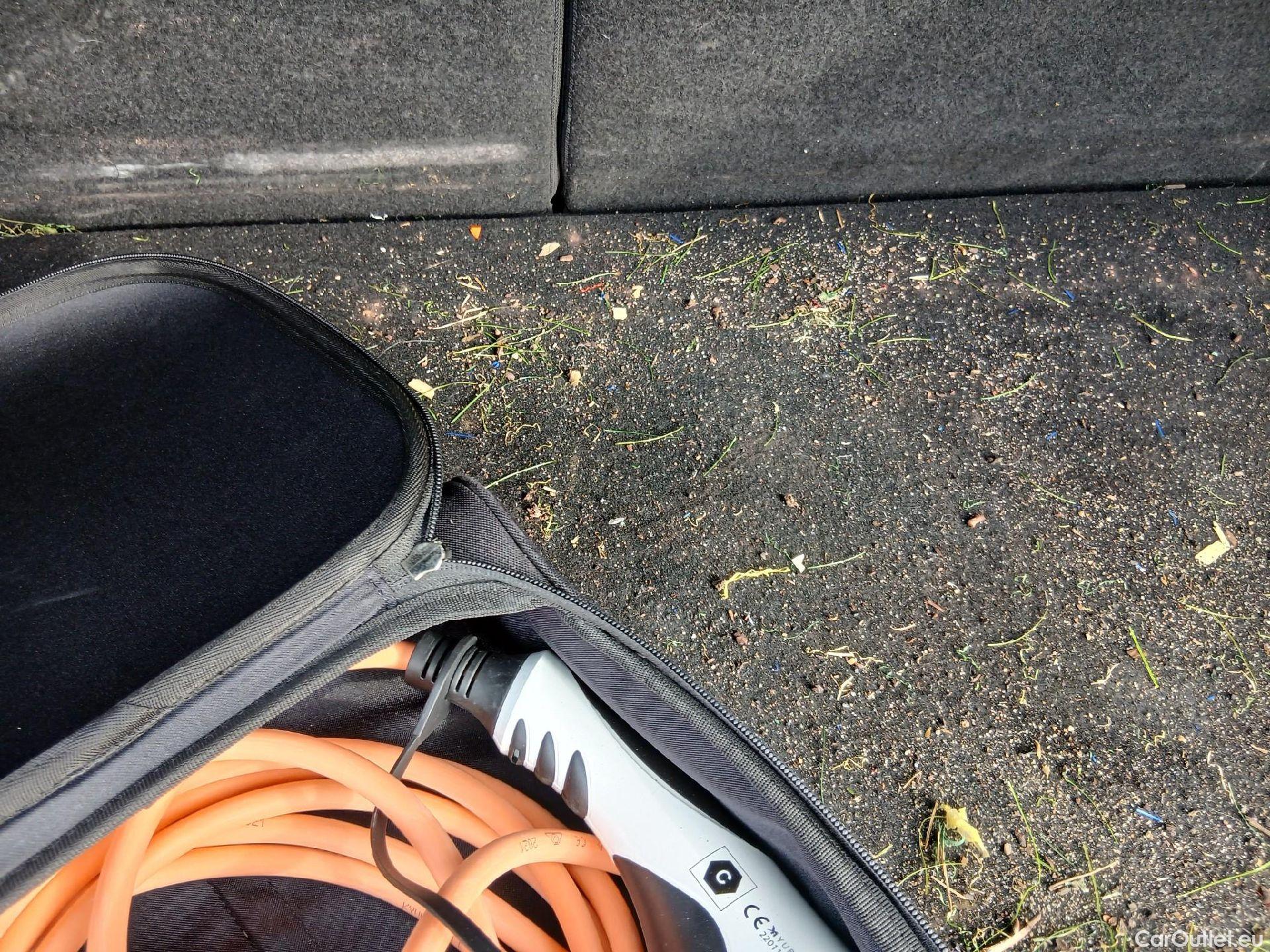  KIA  Niro KIA  1.6 GDi PHEV 104kW (141CV) Drive (AC) #1