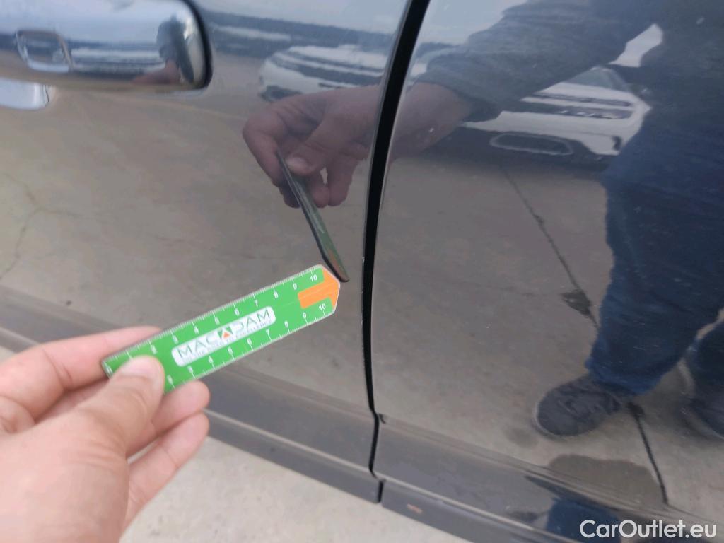  Volvo  XC60 VOLVO  / 2017 / 5P / todoterreno 2.0 B4 D Momentum Pro Auto #30