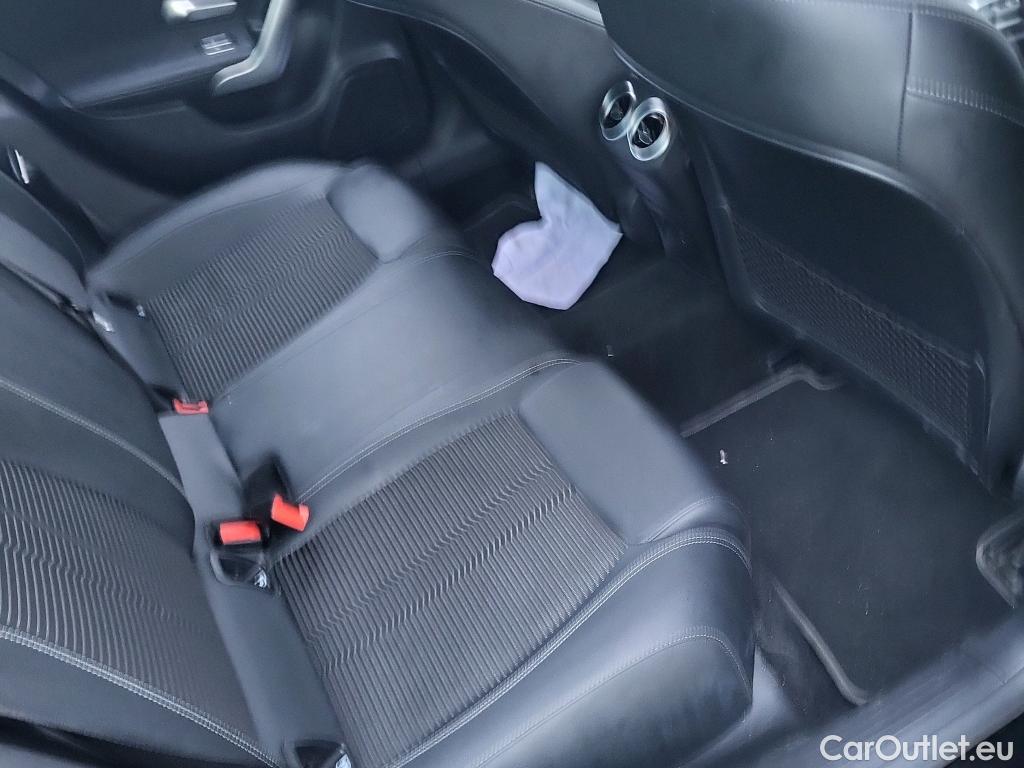  Mercedes  CLA-Klasse MERCEDES-BENZ CLA / 2019 / 4P / coupé CLA 200 D DCT #12