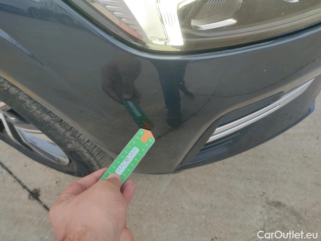  Volvo  XC60 VOLVO  / 2017 / 5P / todoterreno 2.0 B4 D Momentum Pro Auto #27