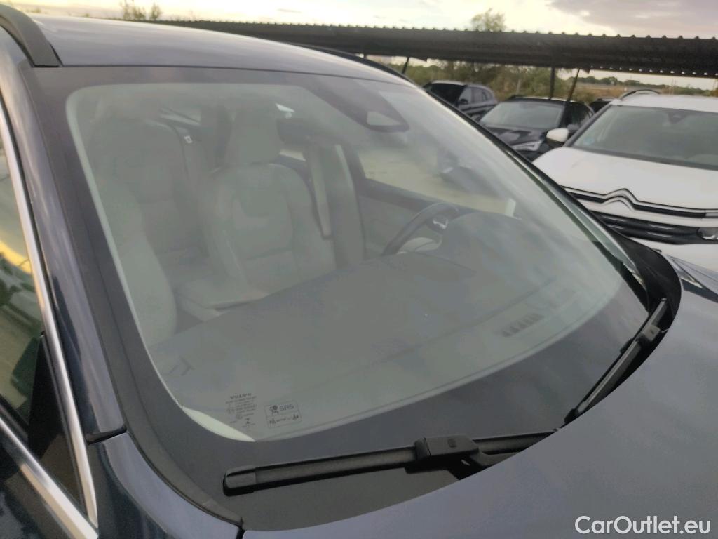  Volvo  XC60 VOLVO  / 2017 / 5P / todoterreno 2.0 B4 D Momentum Pro Auto #12