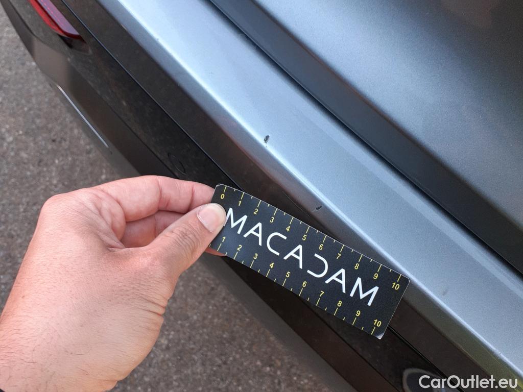  KIA  Niro KIA  / 2022 / 5P / crossover 1.6 GDi HEV 104kW (141CV) Drive #18