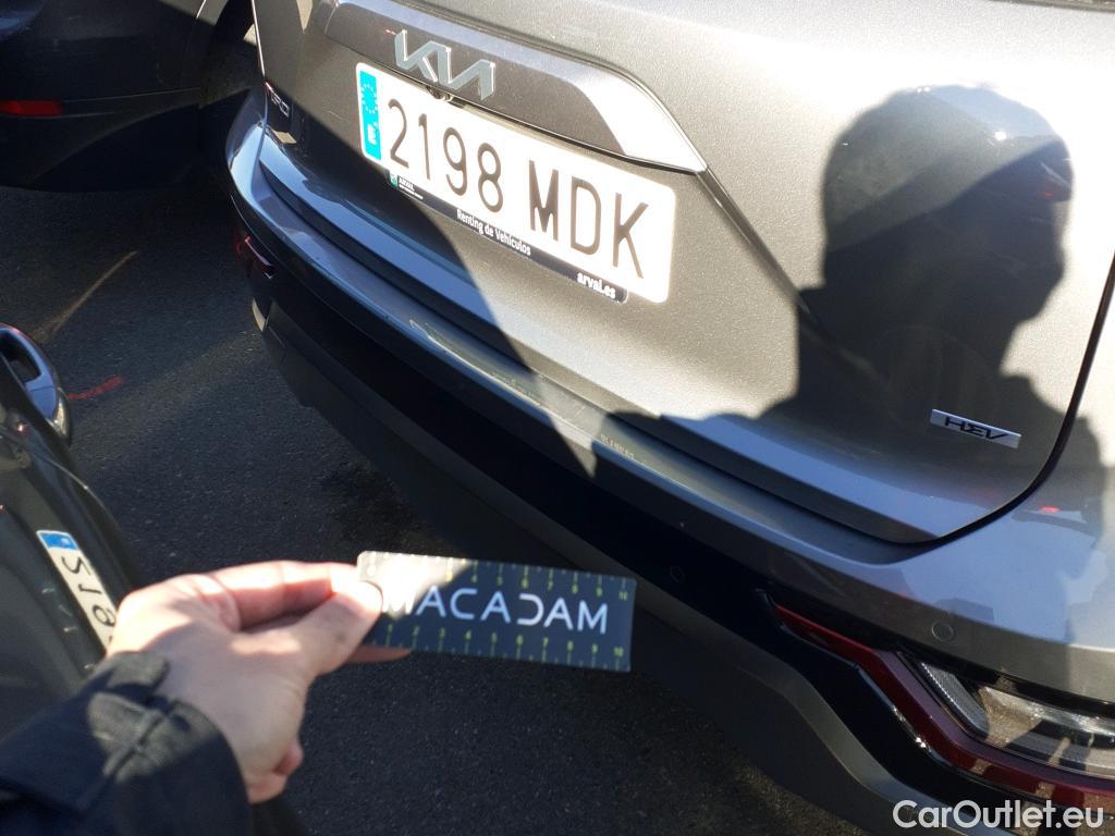  KIA  Niro KIA  / 2022 / 5P / crossover 1.6 GDi HEV 104kW (141CV) Drive #16
