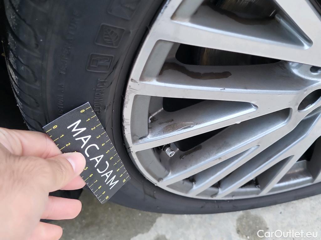  Mercedes  CLA-Klasse MERCEDES-BENZ CLA / 2019 / 4P / coupé CLA 200 D DCT #8