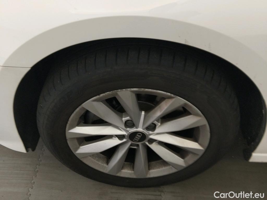  Audi  A3 AUDI  / 2020 / 5P / berlina con portón Sportback 30 TFSI 81kW (110CV) S tronic #3