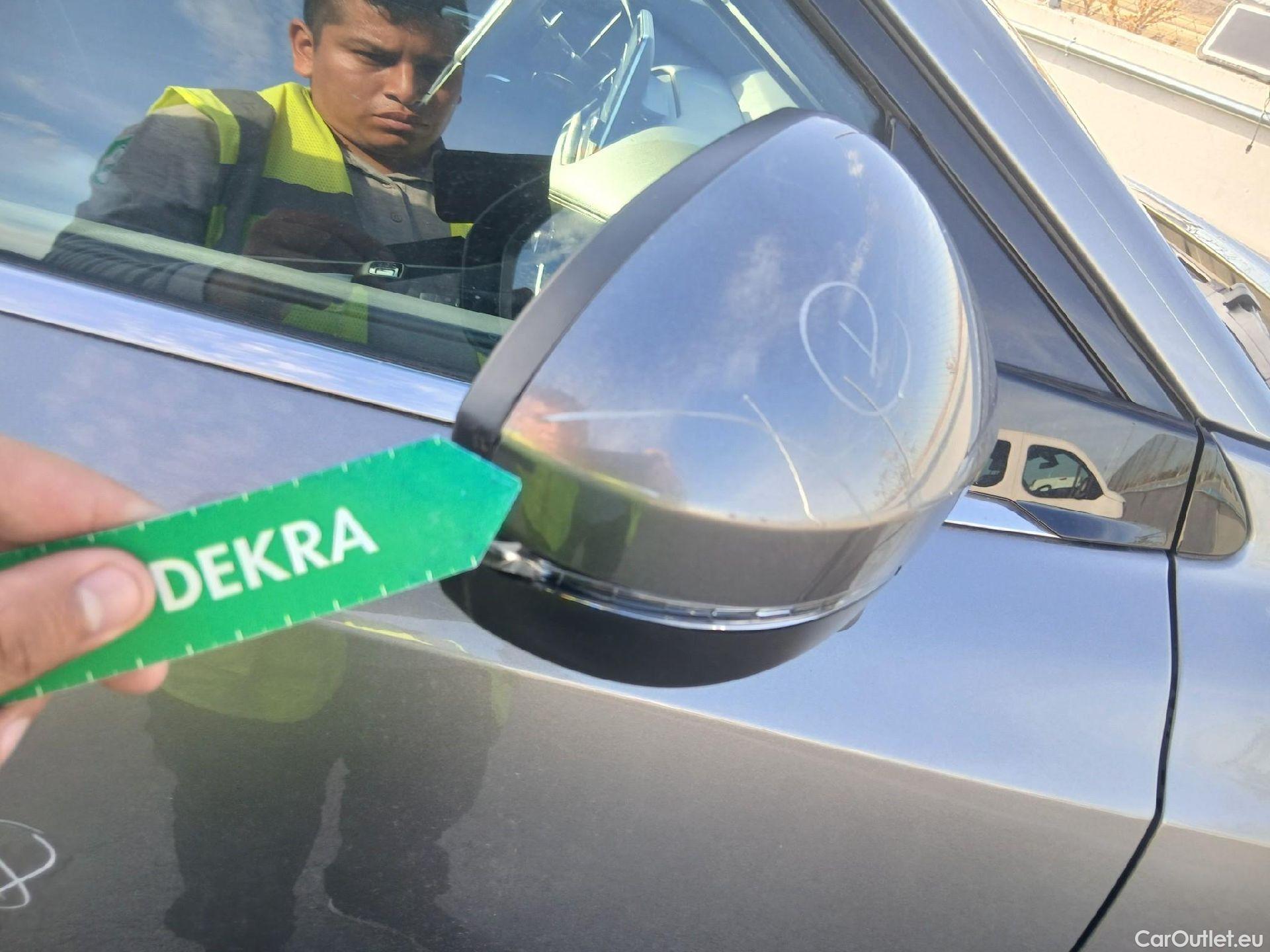  Nissan  Qashqai NISSAN  / 2021 / 5P / todoterreno DIG-T 116kW (158CV) mHEV Xtronic Acenta (AC4) #29