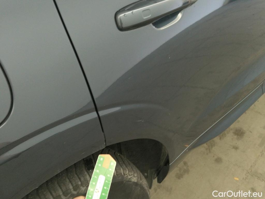  Volvo  XC60 VOLVO  / 2017 / 5P / todoterreno 2.0 B4 D AWD Momentum Pro Auto #10